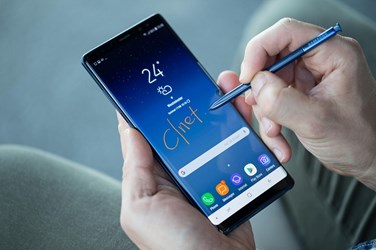 Tất cả những phụ kiện có bên trong chiếc hộp đựng Galaxy Note 8